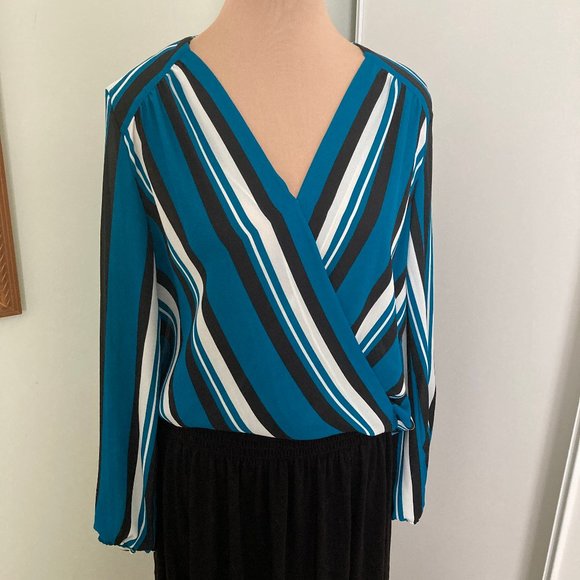 INC International Concepts Blouse Sz Small Blouson effect NWOT - Picture 1 of 4